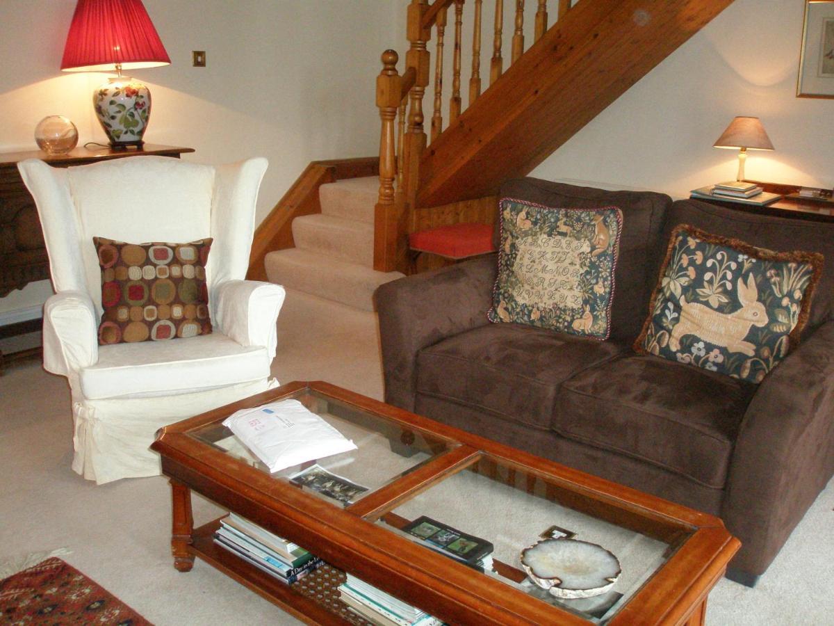 Courtyard Cottage Карлоу Екстериор снимка